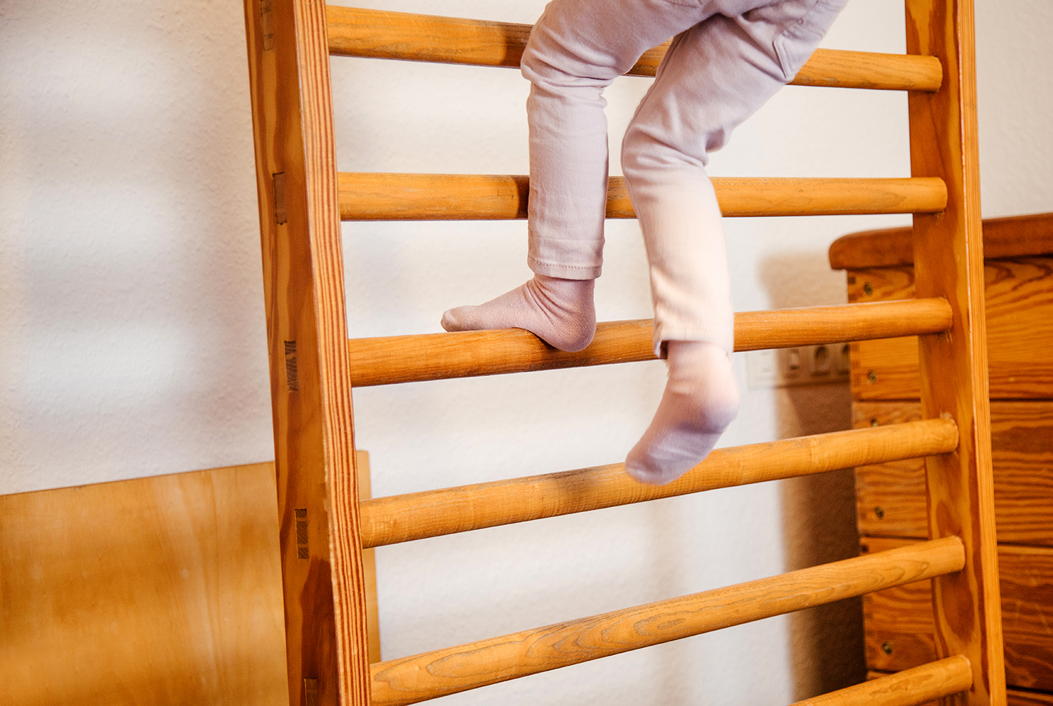 Ergotherapie mit Kindern an Geräten